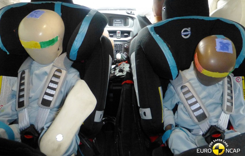 Đề xuất quy định lắp đặt ghế an toàn dành cho trẻ em trên ô tô