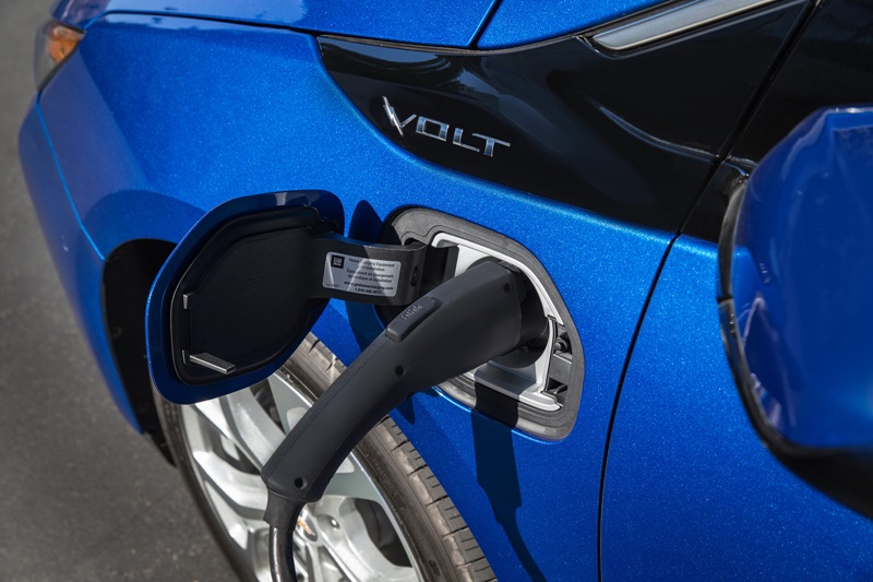 Chevrolet Volt 2016: Mạnh hơn, nhanh hơn, tiết kiệm nhiên liệu hơn