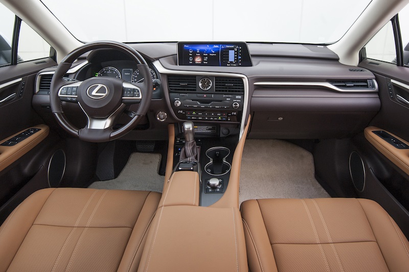 Đánh giá Lexus RX350 2016: Tân trang toàn diện cho những bước tiến dài
