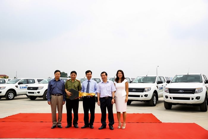 Ford Việt Nam bàn giao 74 xe Ranger XL cho Bộ Công an