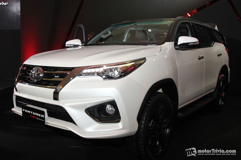 Ra mắt bản TRD Sportivo tại Thái Lan, Toyota Fortuner 2016 vẫn chưa hẹn ngày về” Việt Nam