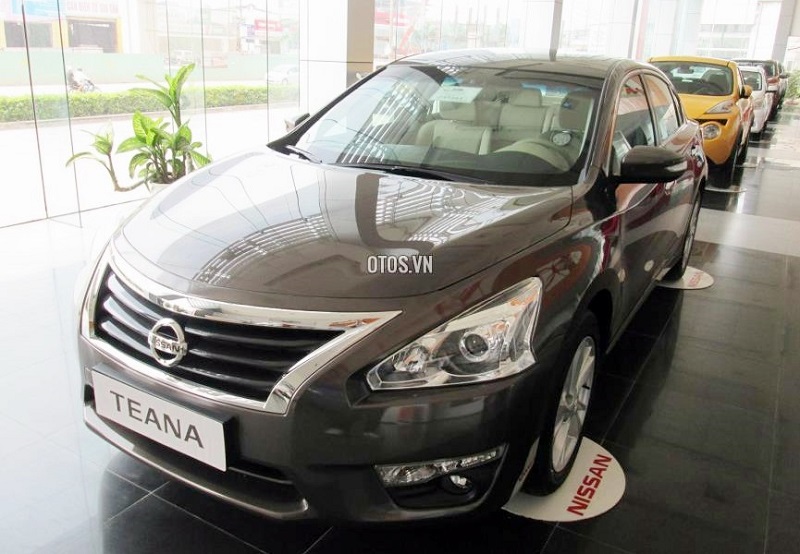 Nissan Việt Nam giảm giá 100 triệu đồng cho Teana 