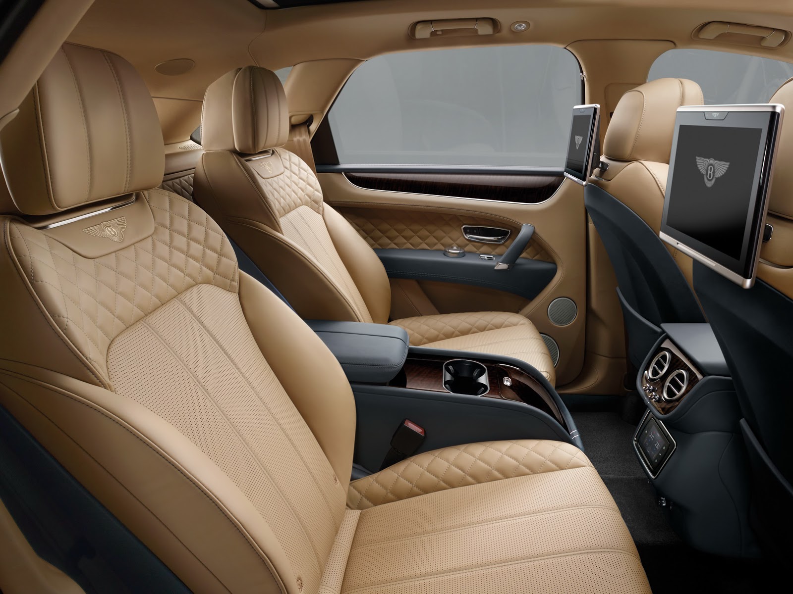 SUV siêu sang Bentley Bentayga chính thức lộ diện