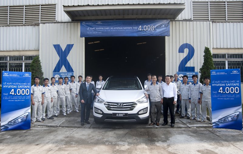 Hyundai xuất xưởng chiếc SantaFe thứ 4.000 tại Việt Nam