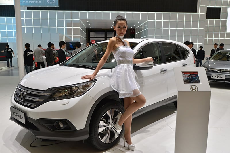 Triển lãm ô tô Thượng Hải cấm người mẫu mặc hở hang và trẻ em