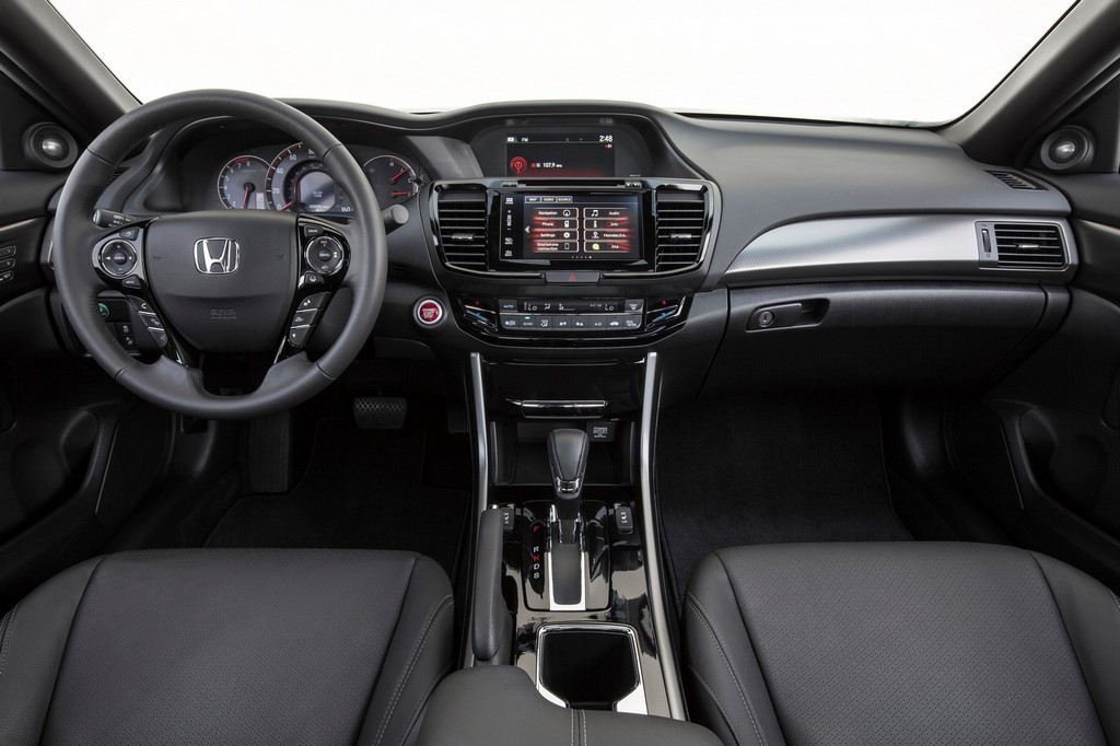 Honda Accord 2016 không đổi giá dù thêm nhiều nâng cấp