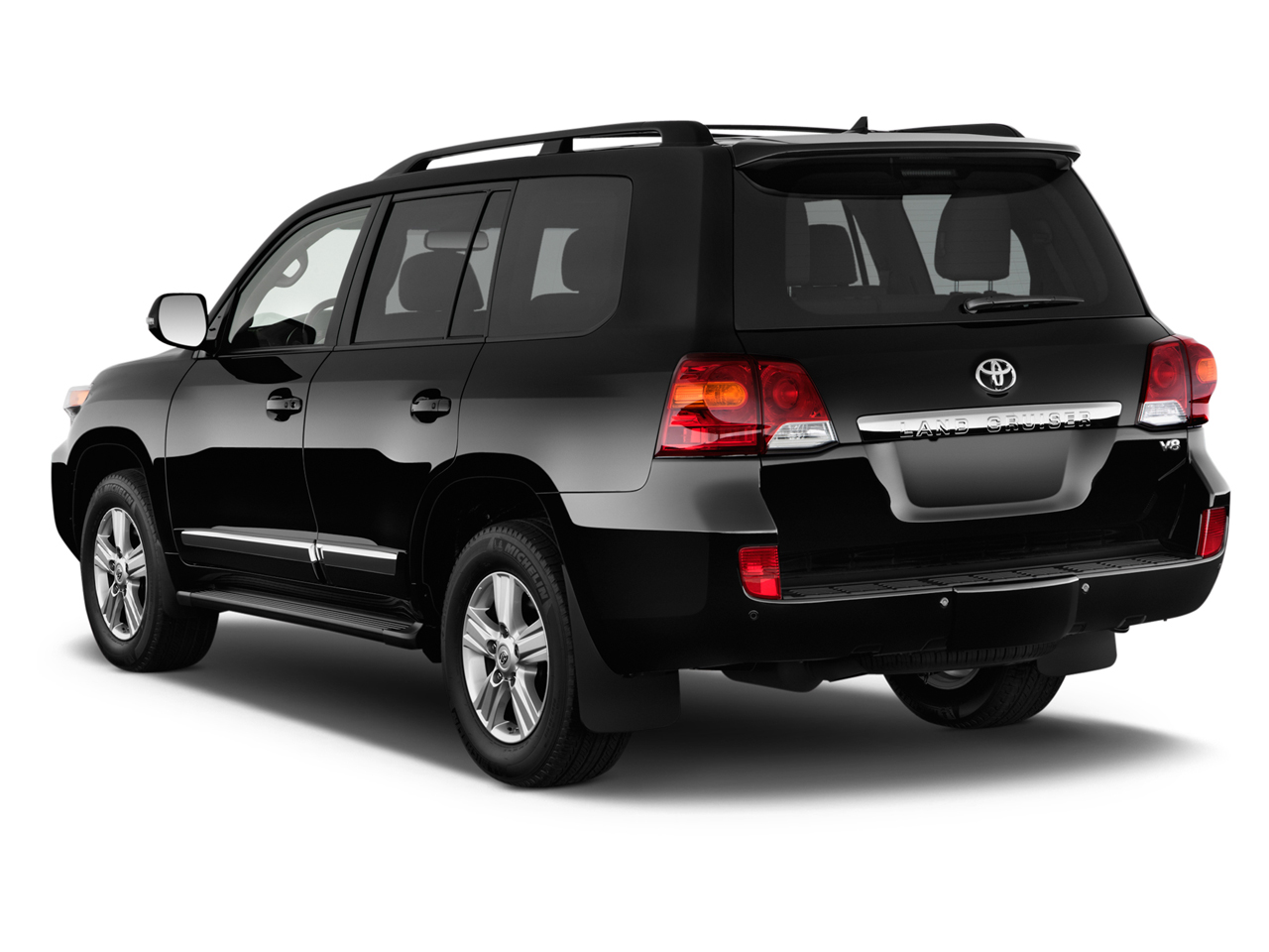 Đánh giá Toyota Land Cruiser 2014: SUV hạng sang chẳng ngán địa hình