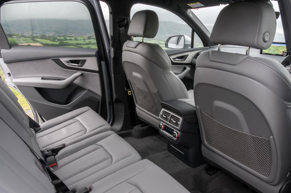 Audi Q7 có phiên bản động cơ Diesel chỉ tiêu thụ 5,7 lít/100km