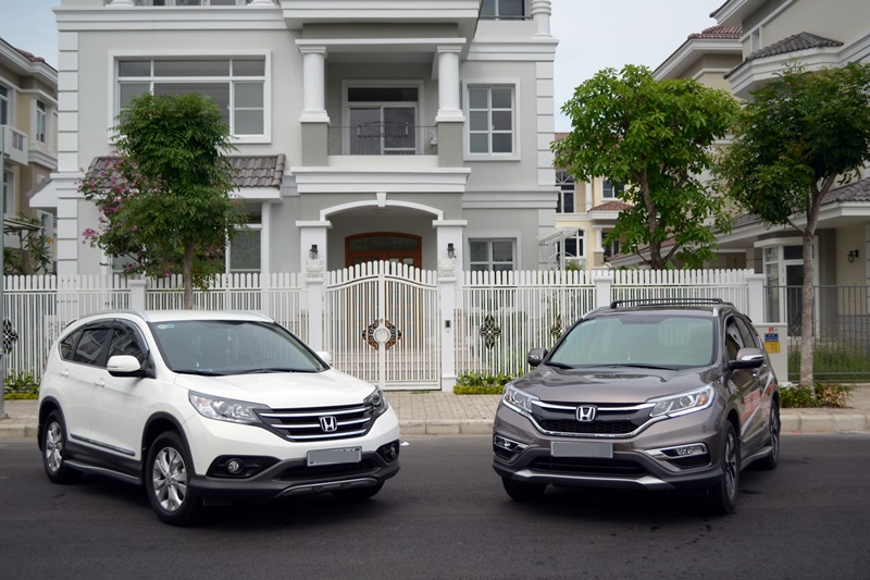 Có hơn 1 tỷ đồng, nên chọn Toyota Camry hay Honda CR-V?