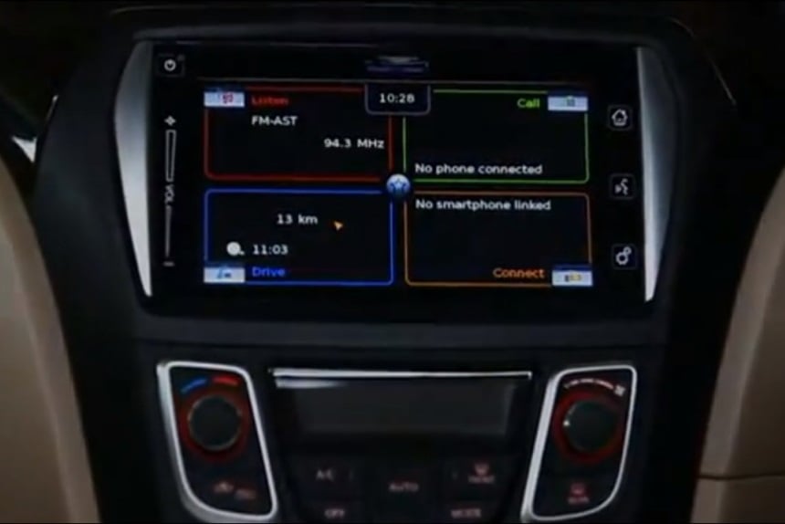 Phiên bản facelift của Suzuki Ertiga có thêm hệ thống SmartPlay
