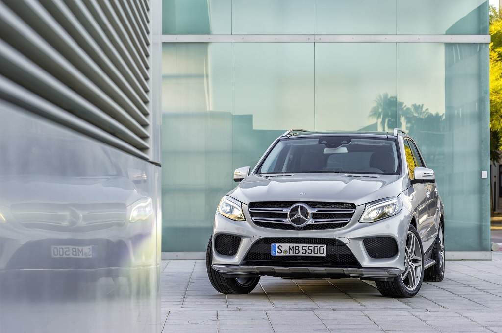 Mercedes-Benz GLE 2016 có giá bán từ 52.025 USD