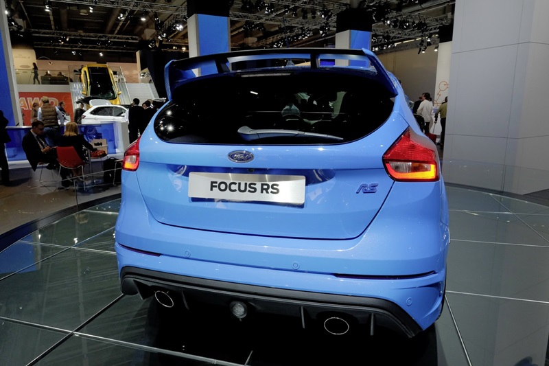Chưa được lái thử, khách hàng Anh vẫn đổ tiền “tậu” Ford Focus RS 