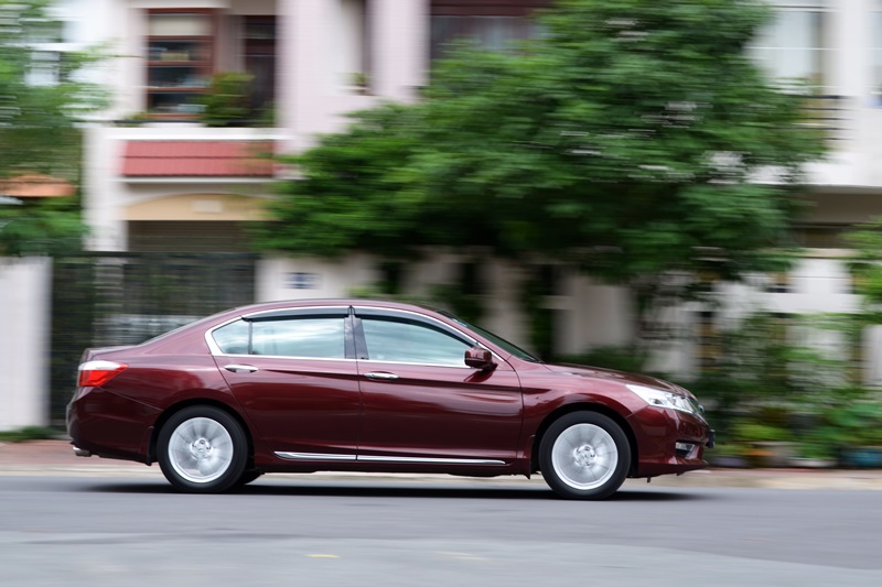 Đánh giá chi tiết Honda Accord 2014: Chiếc sedan sang trọng đẳng cấp