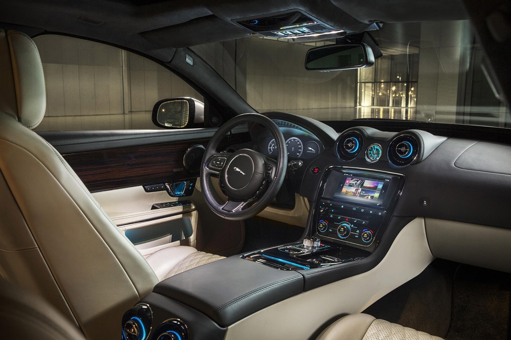 Jaguar XJ 2016: Thêm tùy chọn, nhiều công nghệ ưu việt