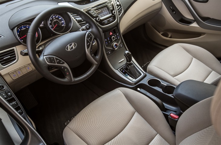 Hyundai Elantra 2016: Thêm lựa chọn, tiết kiệm hơn