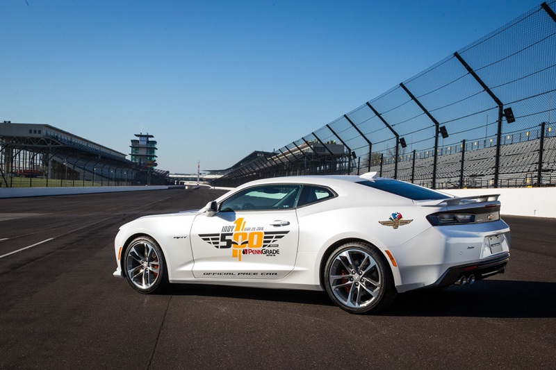 Chevrolet Camaro vào vai “kẻ dẫn đường” tại giải đua xe Indianapolis 500