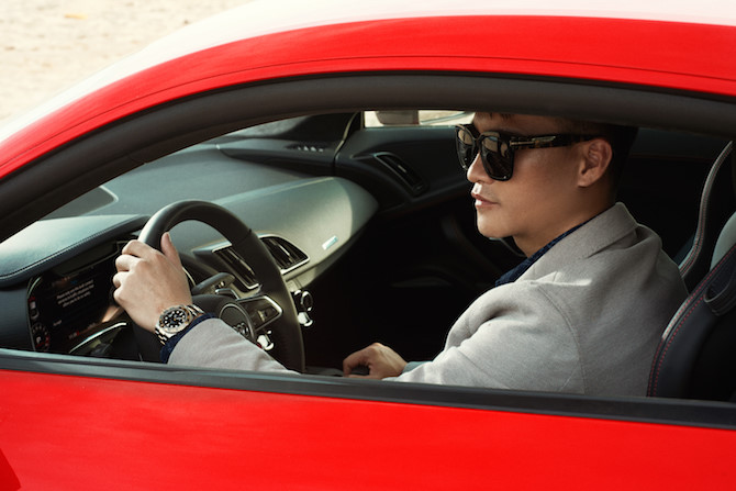 Tiền đạo Lê Công Vinh phong cách bên Audi R8 V10 Plus 2016