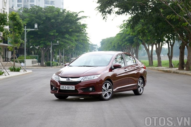Honda tặng bảo hiểm vật chất cho khách hàng mua CR-V và City