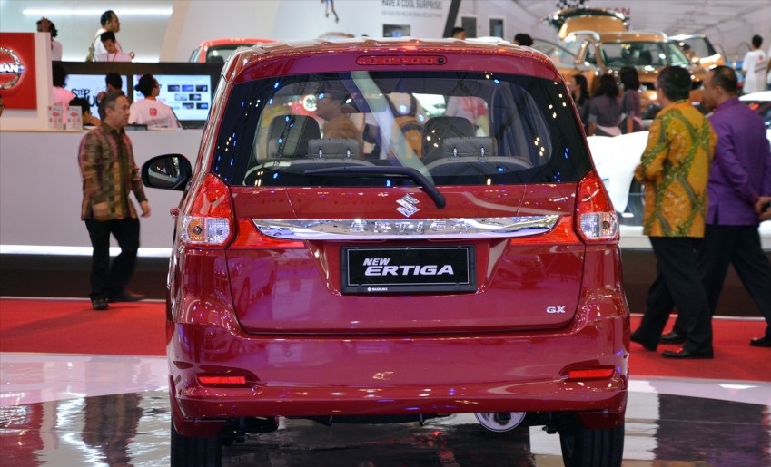 Suzuki Ertiga phiên bản nâng cấp 2015 chính thức trình làng