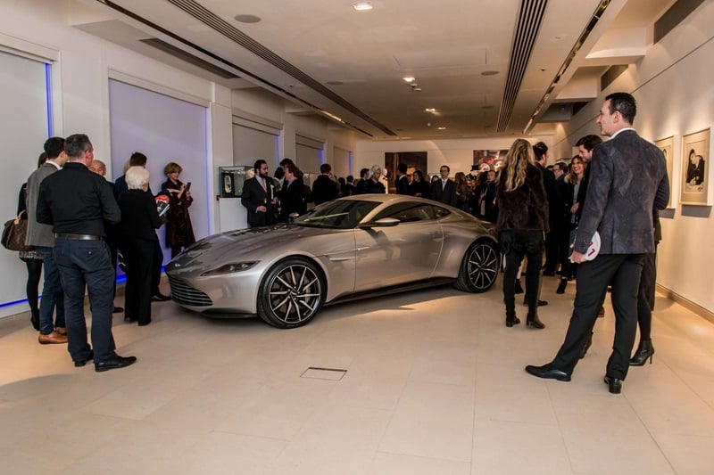 Aston Martin BD10 bán đấu giá, thu về gần 4 triệu USD