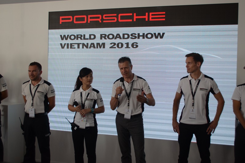 Trổ tài cầm lái dàn xe thể thao của Porsche tại Sài Gòn