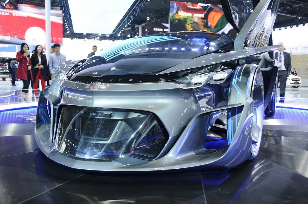 Chevrolet trình làng siêu concept FNR bước ra từ phim khoa học viễn tưởng