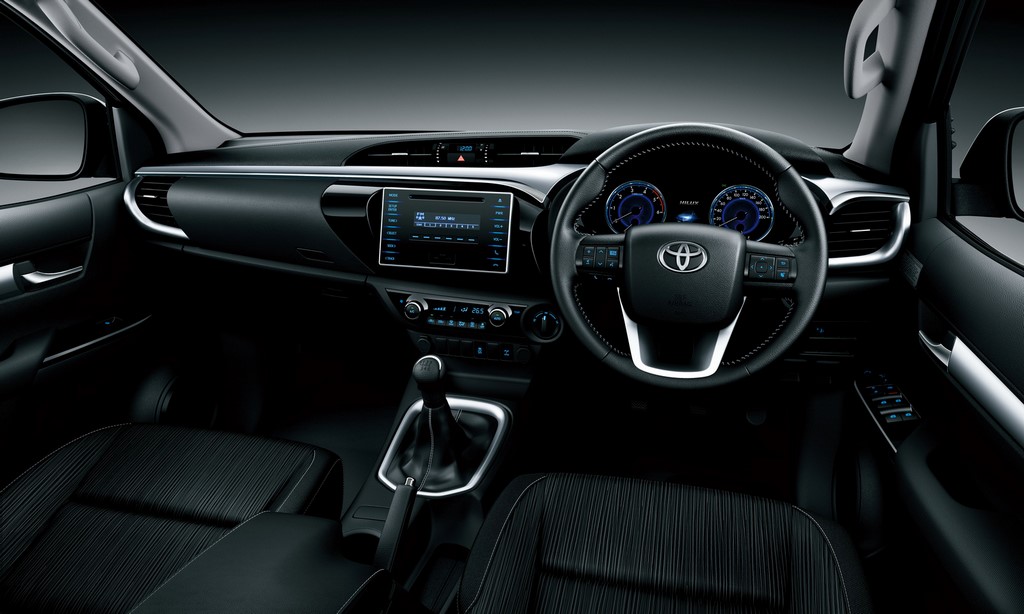 Bán tải Toyota Hilux 2016 chính thức ra mắt toàn cầu