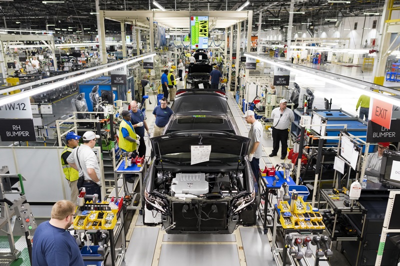 Khám phá quá trình sản xuất Lexus ES350 2016 đầu tiên tại Mỹ