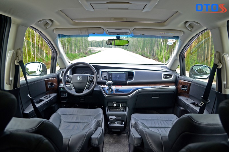 Đánh giá Honda Odyssey: Cảm giác lái mượt mà hòa đẳng cấp thương gia