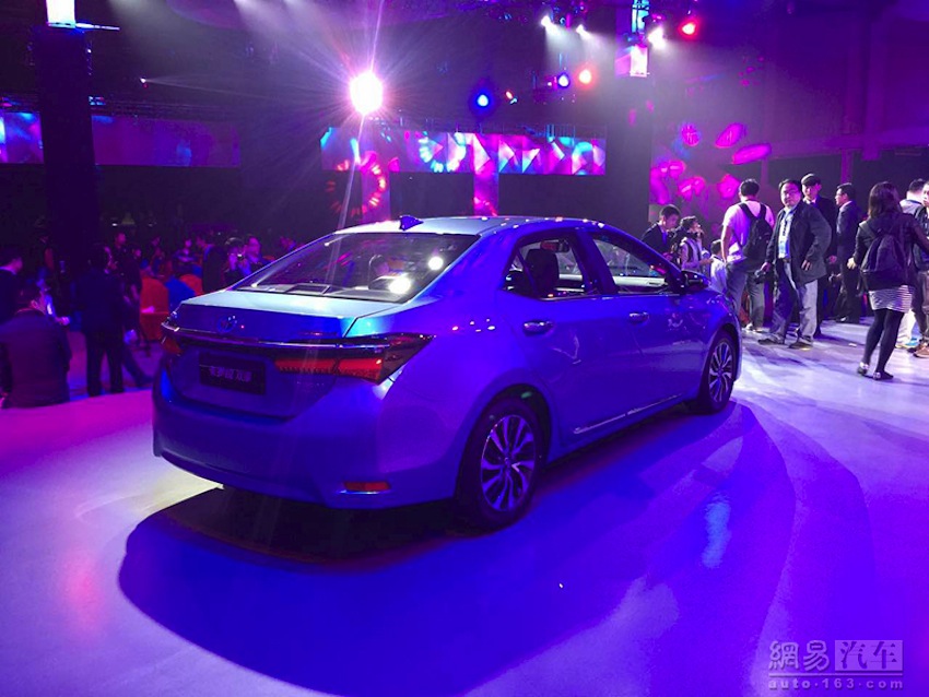 Toyota Corolla thêm bản hybrid tiết kiệm nhiên liệu