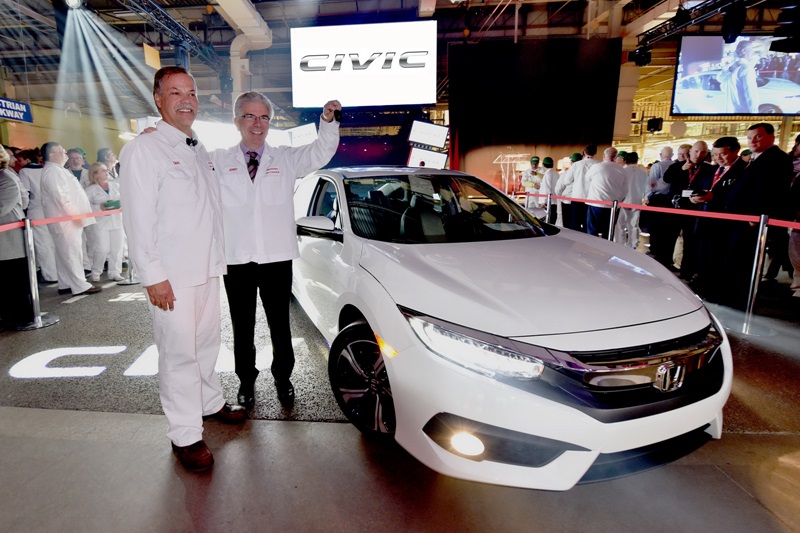 Honda Civic 2016 sẽ đến tay khách hàng trong tháng 11/2015