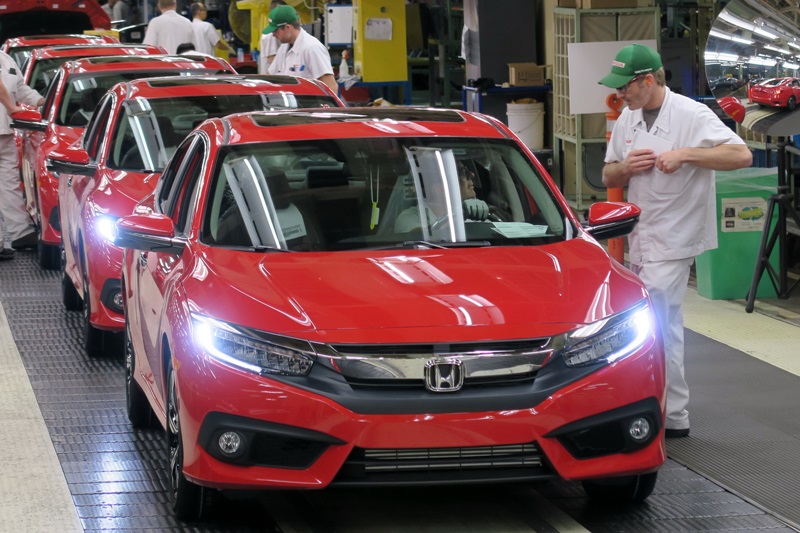 Honda Civic 2016 sẽ đến tay khách hàng trong tháng 11/2015