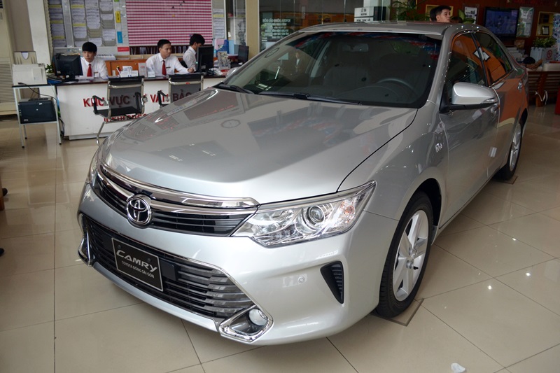 Vừa ra mắt, Toyota Camry 2015 đã “đắt hàng” tại Việt Nam