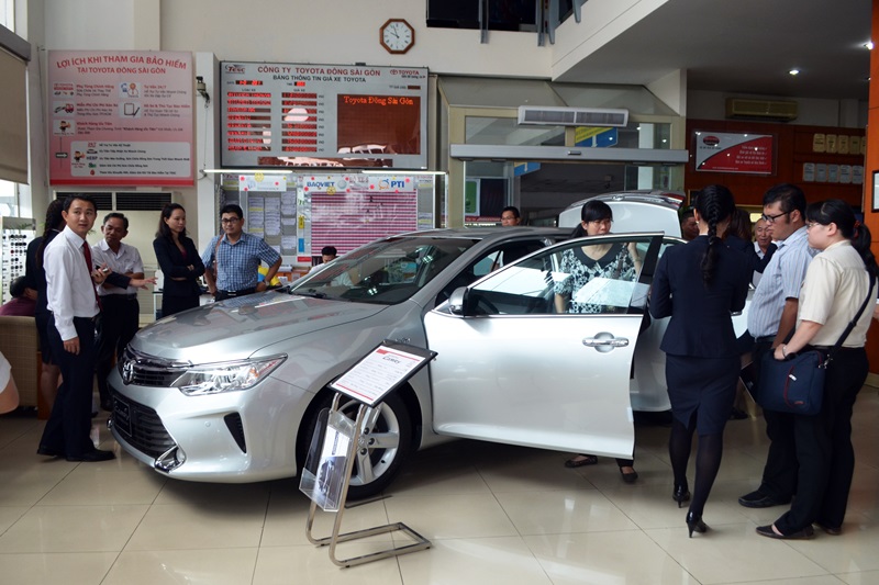 Vừa ra mắt, Toyota Camry 2015 đã “đắt hàng” tại Việt Nam