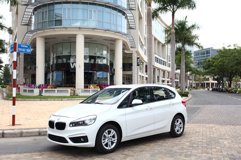 BMW Series 2 Active Tourer gia nhập thị trường ô tô Việt với giá 1,368 tỷ đồng