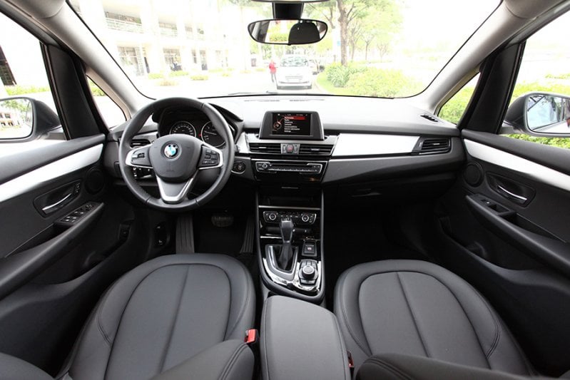 BMW Series 2 Active Tourer gia nhập thị trường ô tô Việt với giá 1,368 tỷ đồng