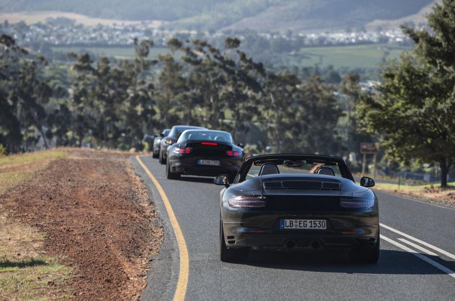 Porsche 911 facelift 2016 lộ ảnh chạy thử tại Nam Phi