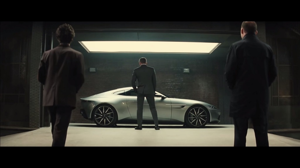 Aston Martin DB10 hoàn toàn lộ diện bên “Điệp viên 007”