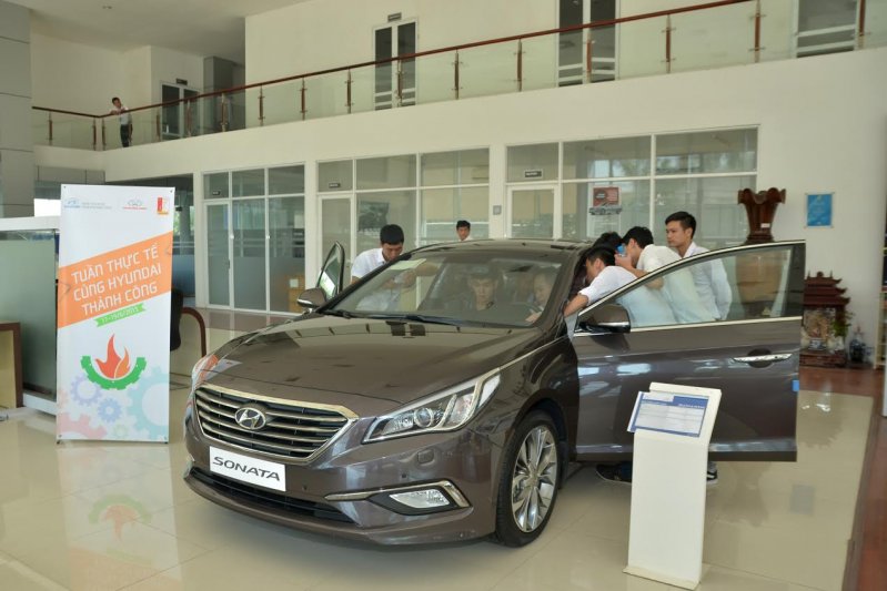 Hyundai Thành Công tạo cơ hội thực hành cho sinh viên ngành kĩ thuật ô tô 