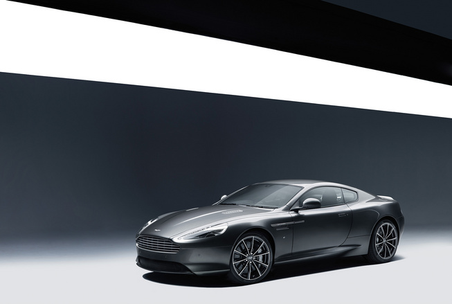 Aston Martin ra mắt chiếc DB9 mạnh mẽ nhất giá 220.000 USD