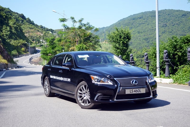 Lexus LS 500h hybrid 2021 tăng giá hơn 10000 USD  VOVVN