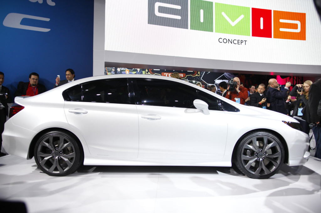 Honda Civic sedan 2016 sẽ chính thức trình làng ngày 16/9