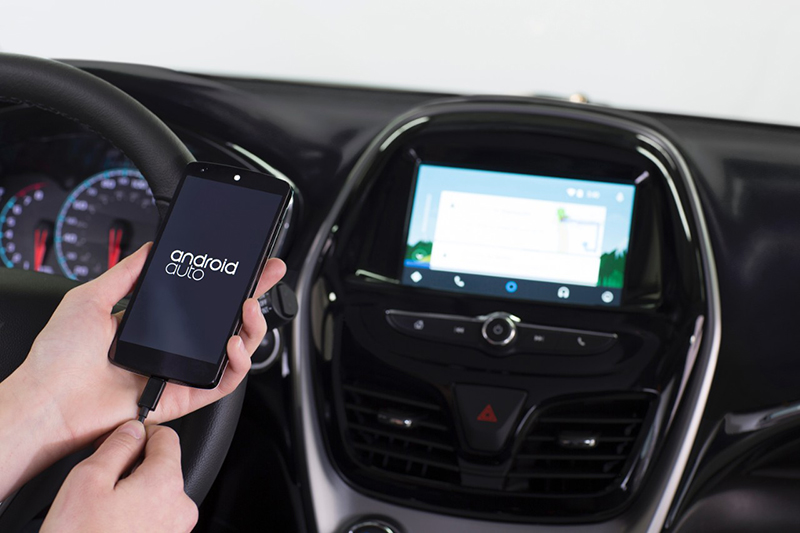 Chevrolet dẫn đầu về ứng dụng Android Auto và Apple CarPlay 
