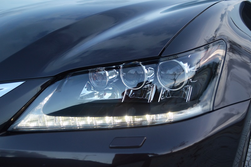 Cách sử dụng và bảo quản hệ thống đèn chiếu sáng trên ô tô – Kỳ II