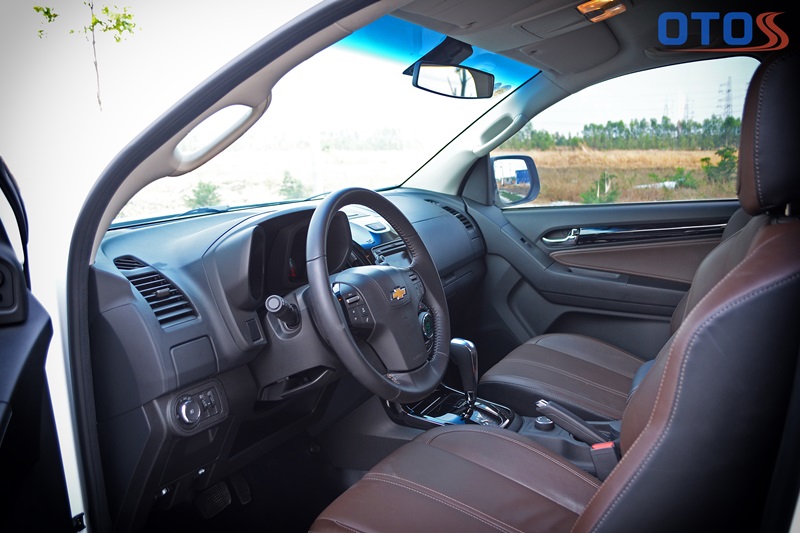 Trải nghiệm Chevrolet Colorado High Country: Đi phố sang, chở hàng tiện