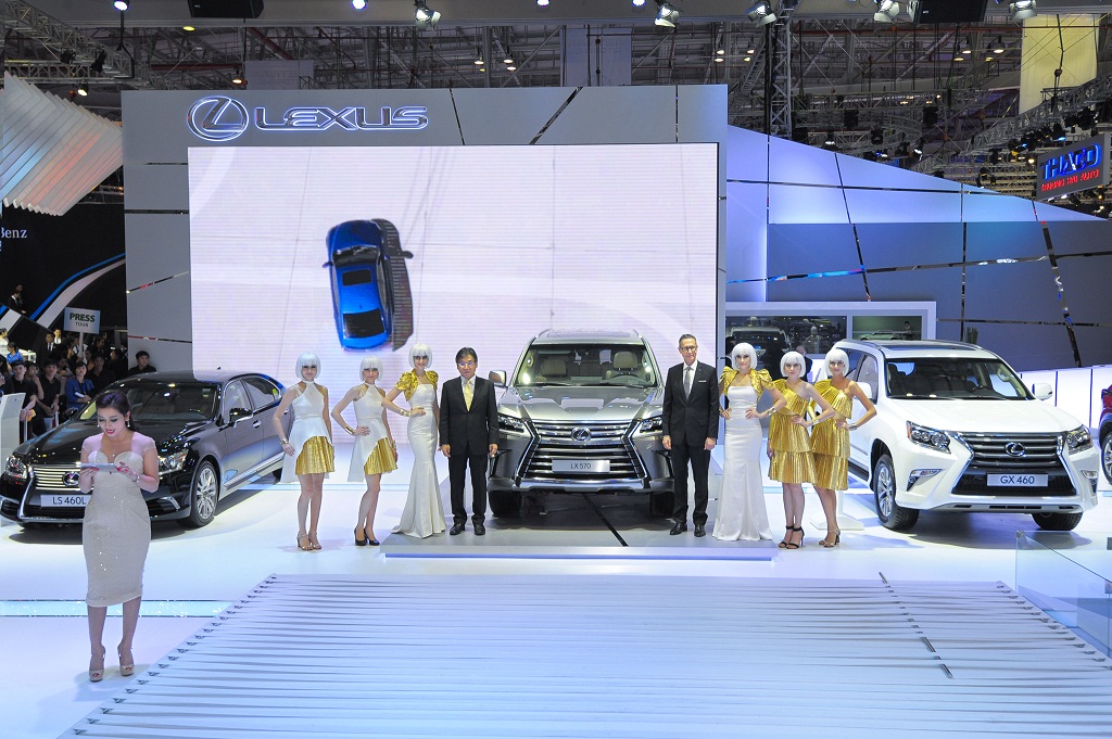 Cận cảnh dàn xế sang Lexus tại VMS 2015