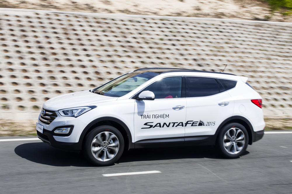 Hyundai tổ chức lái thử SantaFe, Accent tại Hà Nội và Tp.Hồ Chí Minh