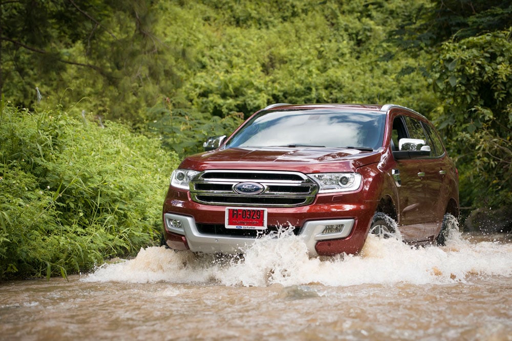 Ford Everest 2016 sắp ra mắt khách hàng Việt ?