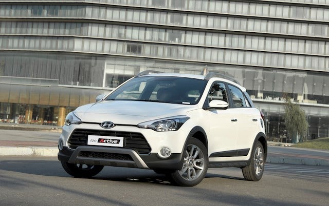 Hyundai i20 Active chính thức gia nhập thị trường ô tô Việt, giá 619 triệu đồng