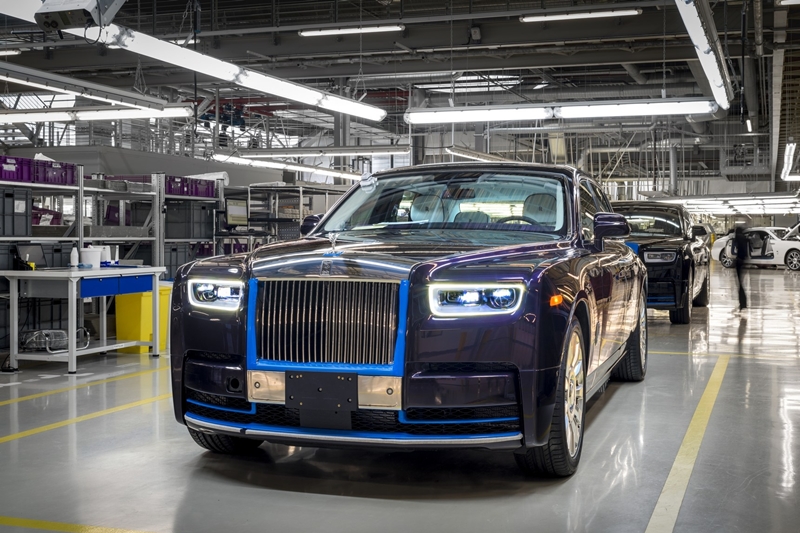 Chiếc Rolls-Royce Phantom thế hệ VIII đầu tiên đấu giá thành công với 780.000 USD
